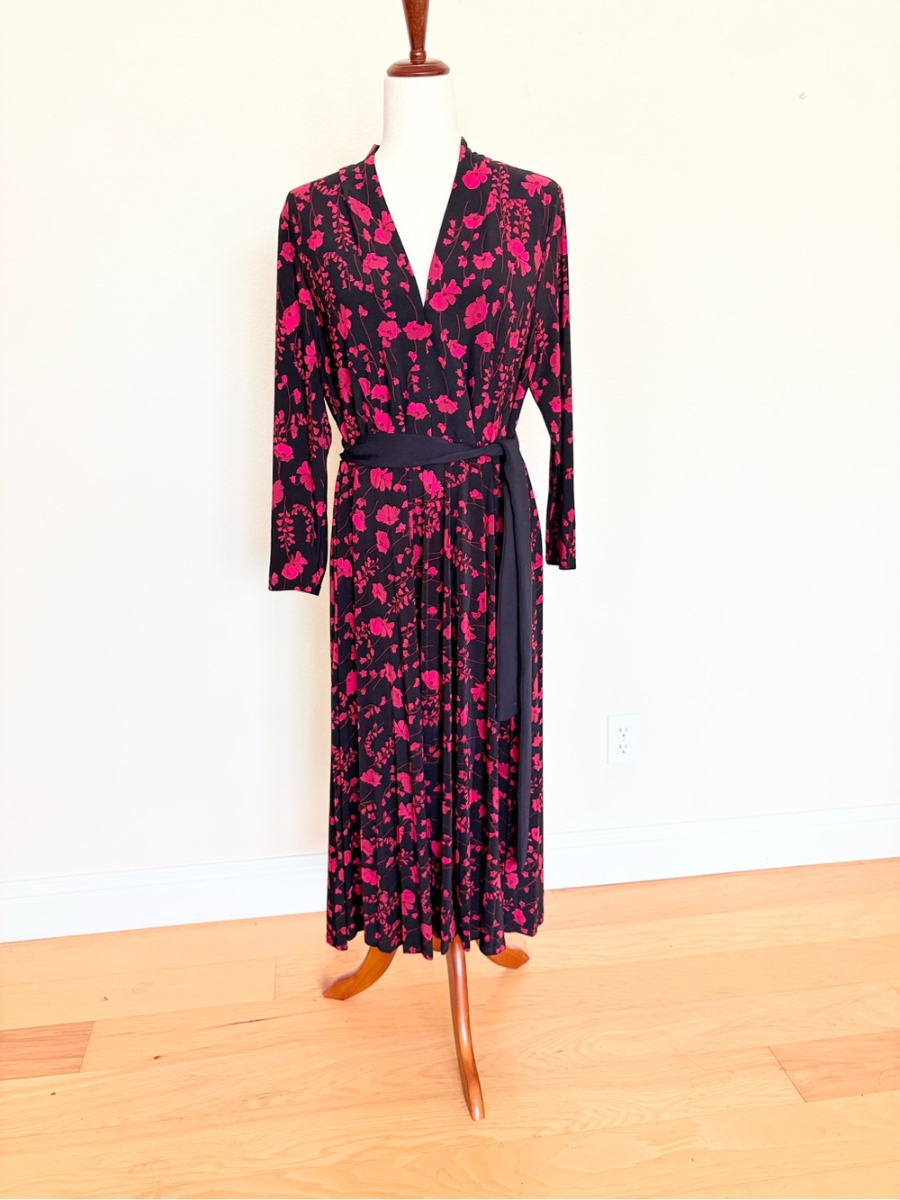 Tommy Hilfiger Navy Red Floral 3/4 Sleeves V-Neck Pleated Skirt Midi Dress 14